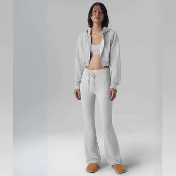 ALO Yoga Pants - Alo Sway Bootcut Sweatpant, Size M, in Athletic Heather Grey